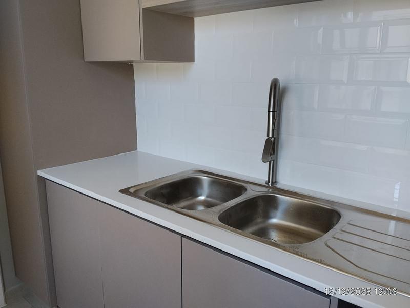 To Let 3 Bedroom Property for Rent in Paradise Coast Western Cape